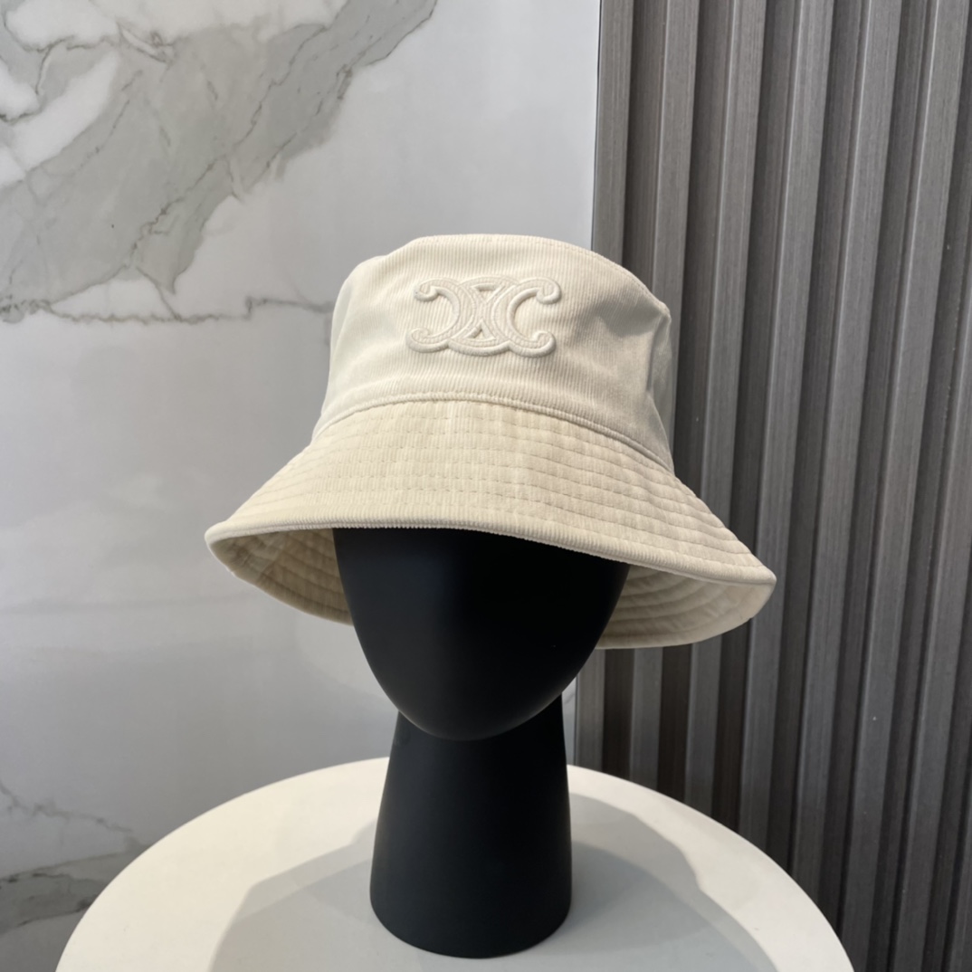 셀린느 모자