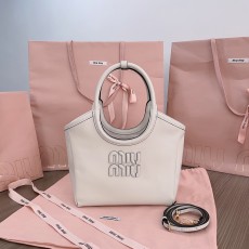 미우미우 토트백