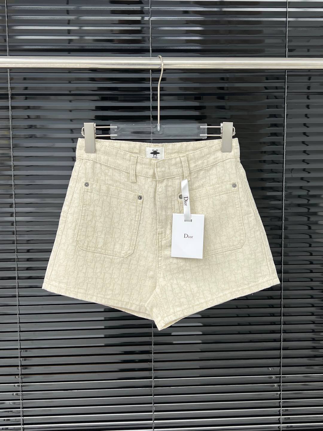 디올 반바지