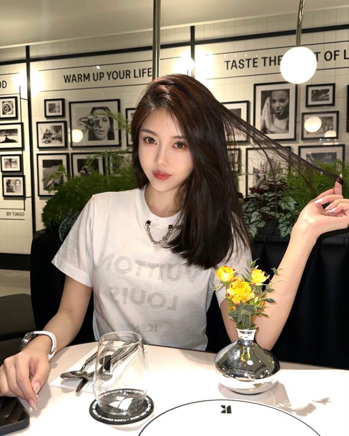 루이비통 반팔