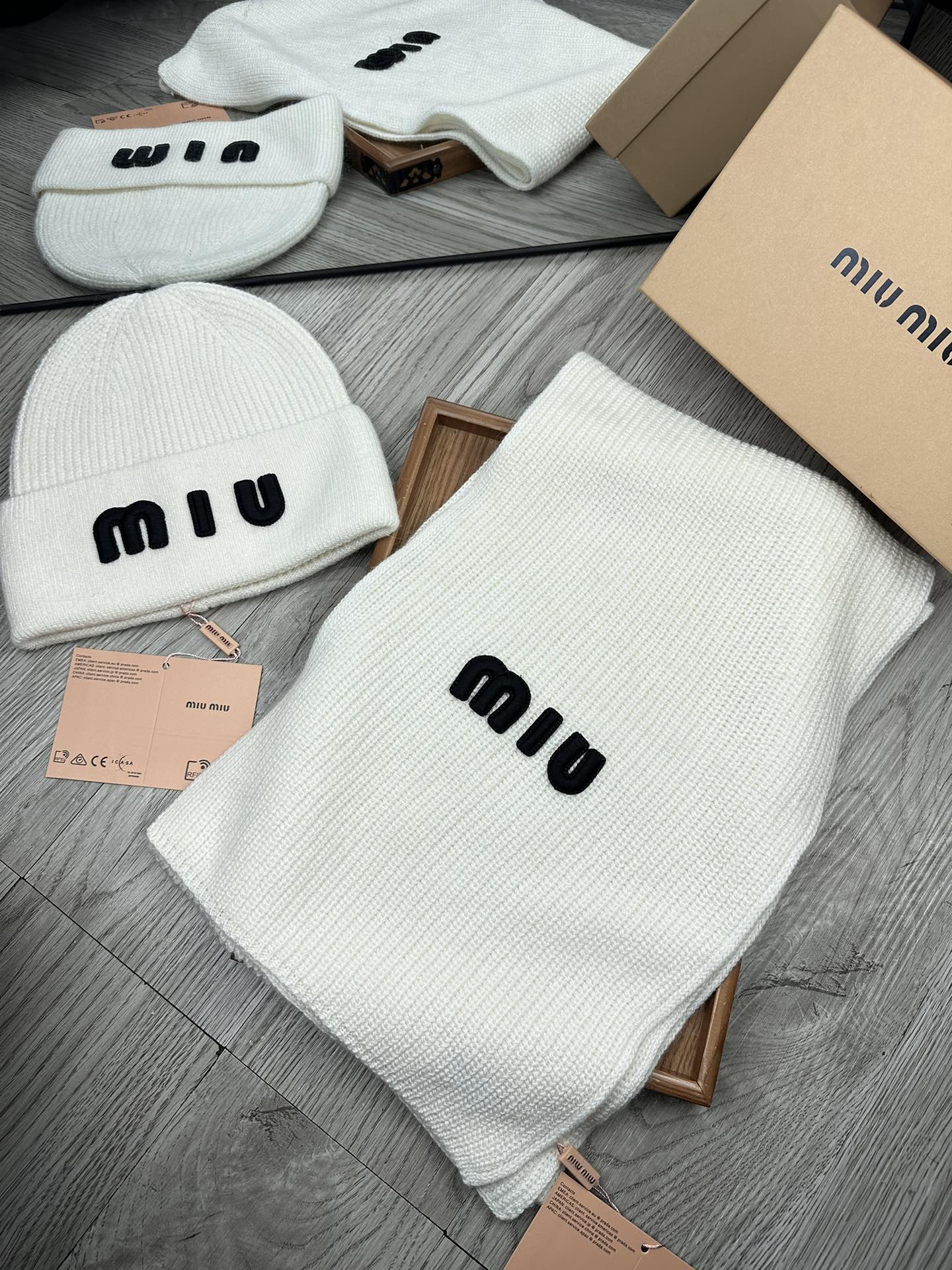 미우미우 모자