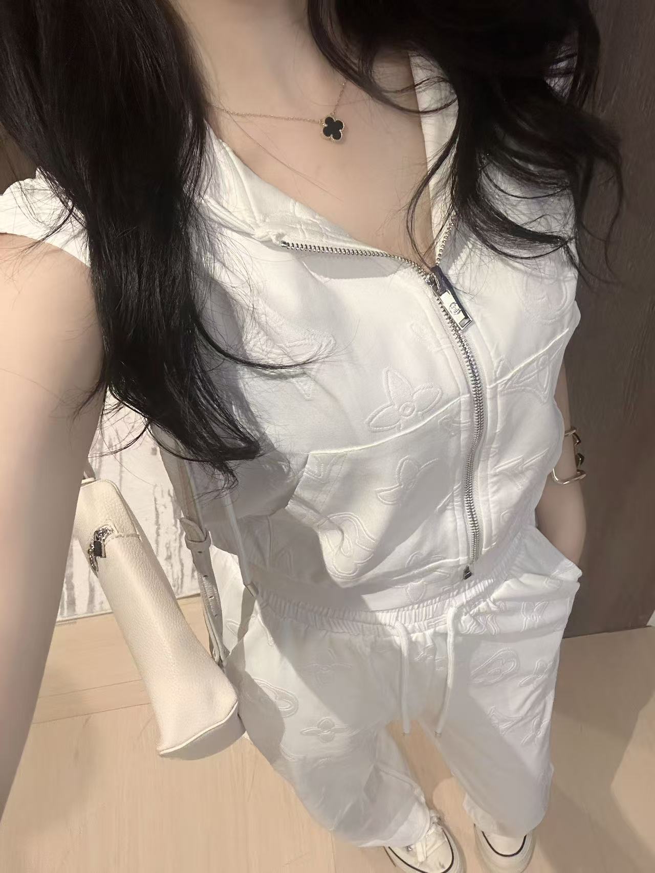 루이비통 셋업