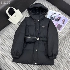 프라다 패딩