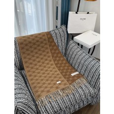 셀린느 머플러